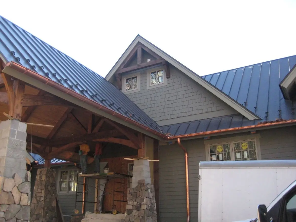 Craftsman Roofing team delivering quality roofing work in Landing